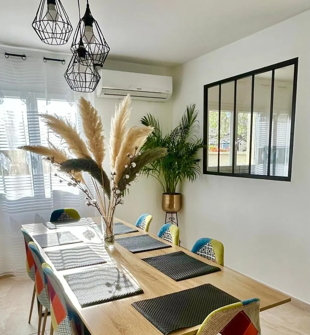 Villa Moderne Adapte Aux Pmr Carpentras 0*,  France